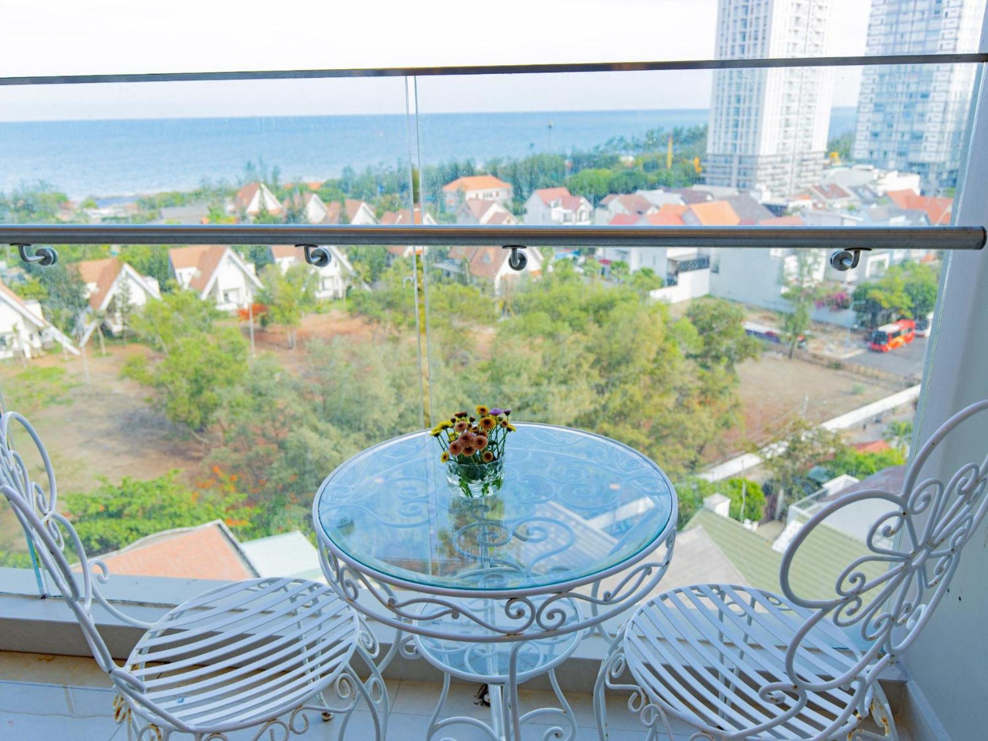 Chou'Ka The Song Balcony Condotel Vung Tau Room photo